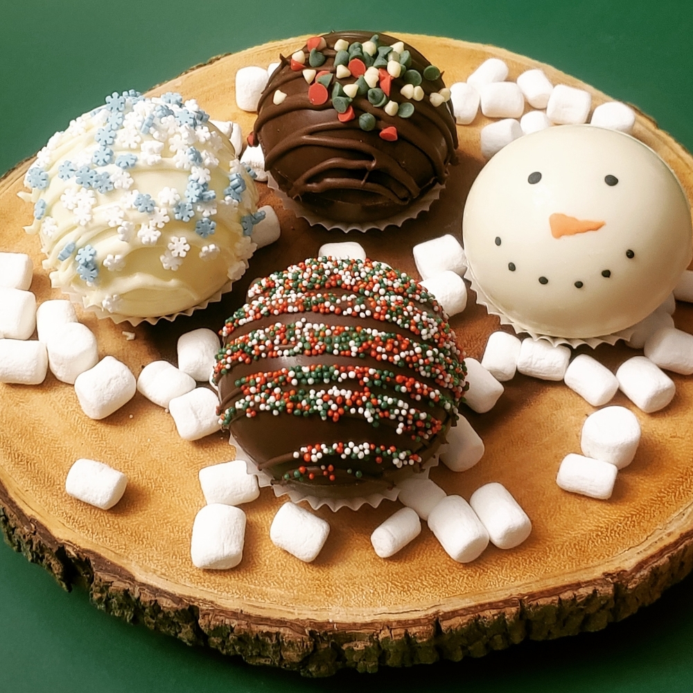 4 Hot cocoa bombs